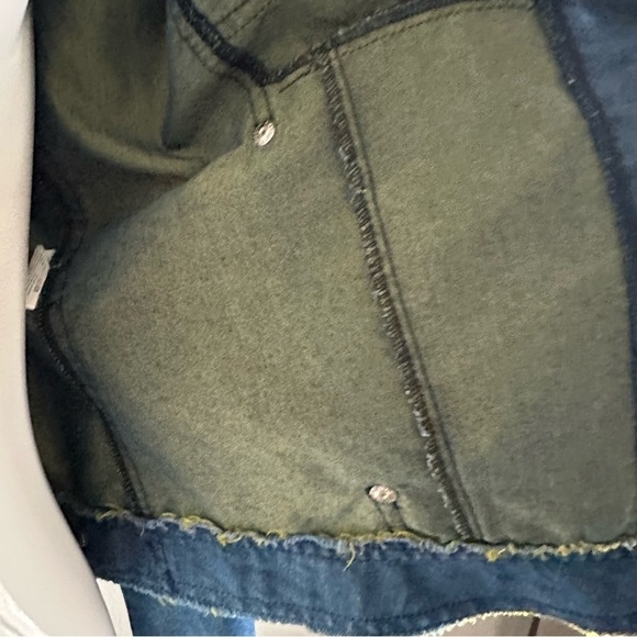 Moschino Jean Italy woman’s light weight jacket - Picture 8 of 16